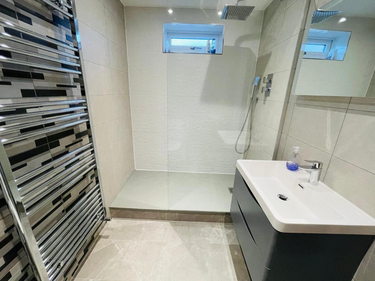 New Modern Studio Apartment, Parking, Netflix 케닐워스 외부 사진