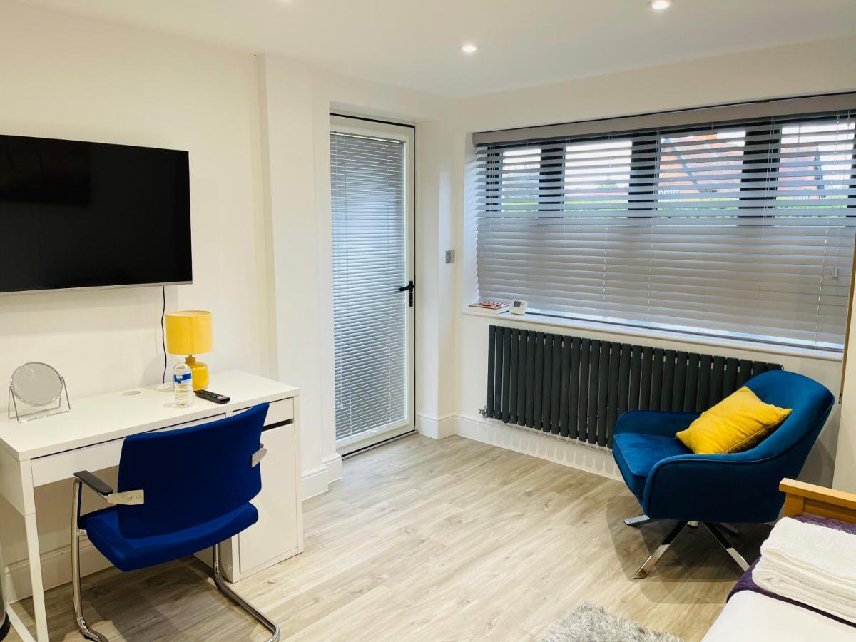 New Modern Studio Apartment, Parking, Netflix 케닐워스 외부 사진